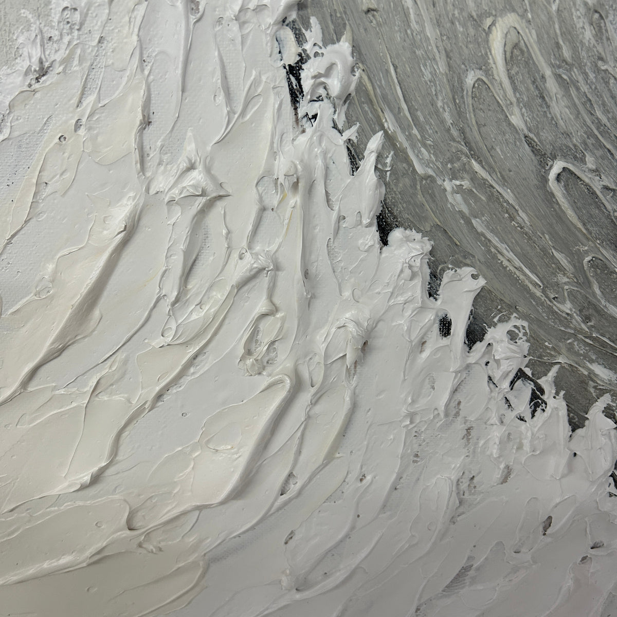 "White Tide Stillness" – Wabi Sabi Wave Textured Oil Painting